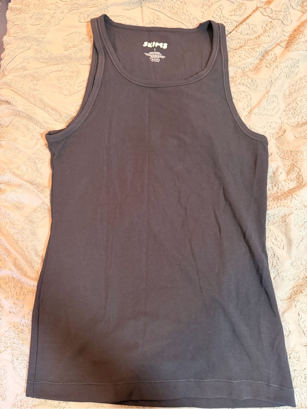 SKIMS Black Scoop Tank — Women's Ribbed Stretch Tank